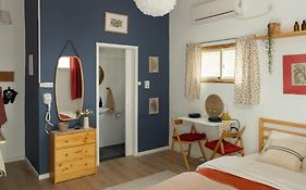 Dotan'S Boutique Studios - By The Beach!